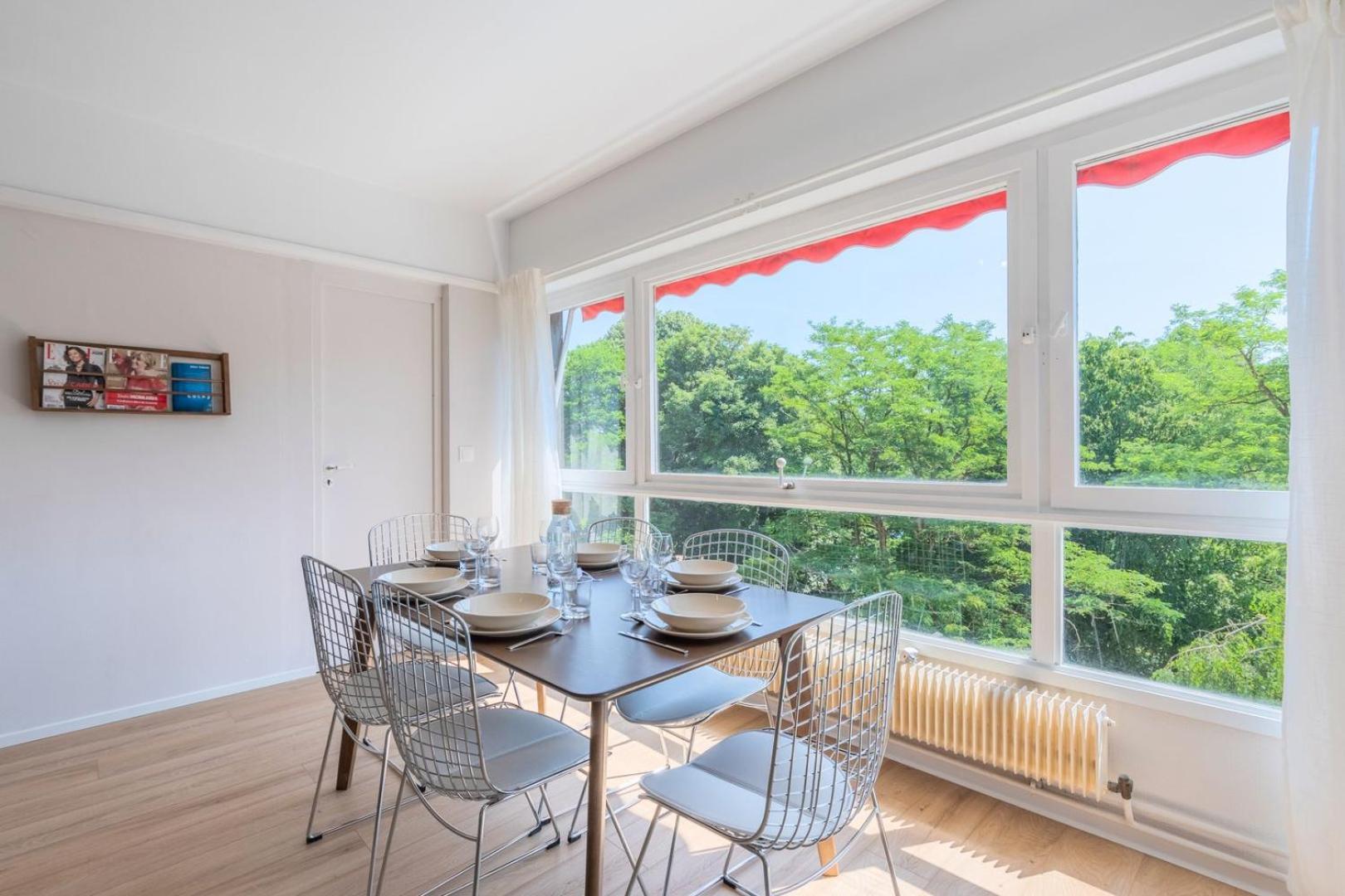 Spacious 3 Bedroom Apartment & Private Parking! Lambersart Exterior photo